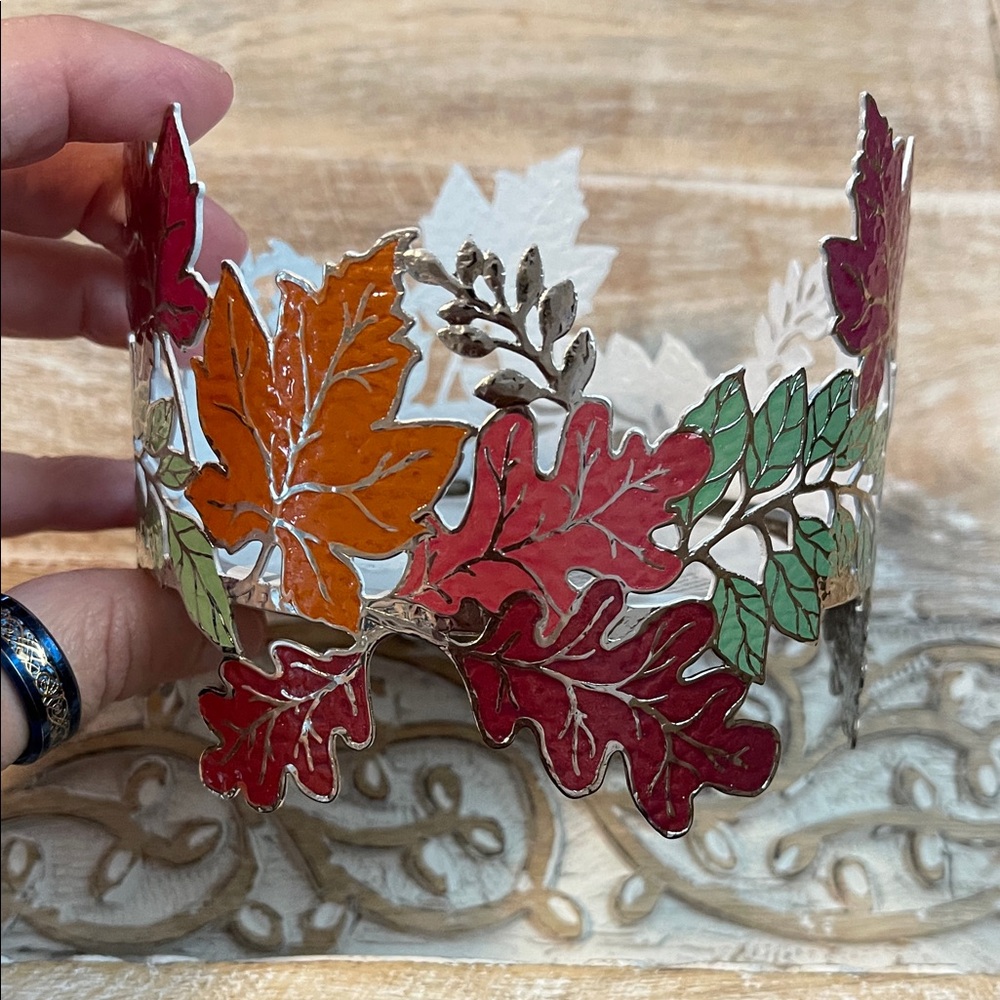 Colorful Leaf Garland Design 3 Wick Candle Holder